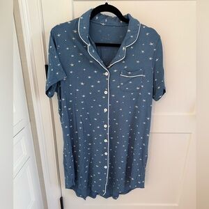 Blue Star Print Button-Up Nightshirt